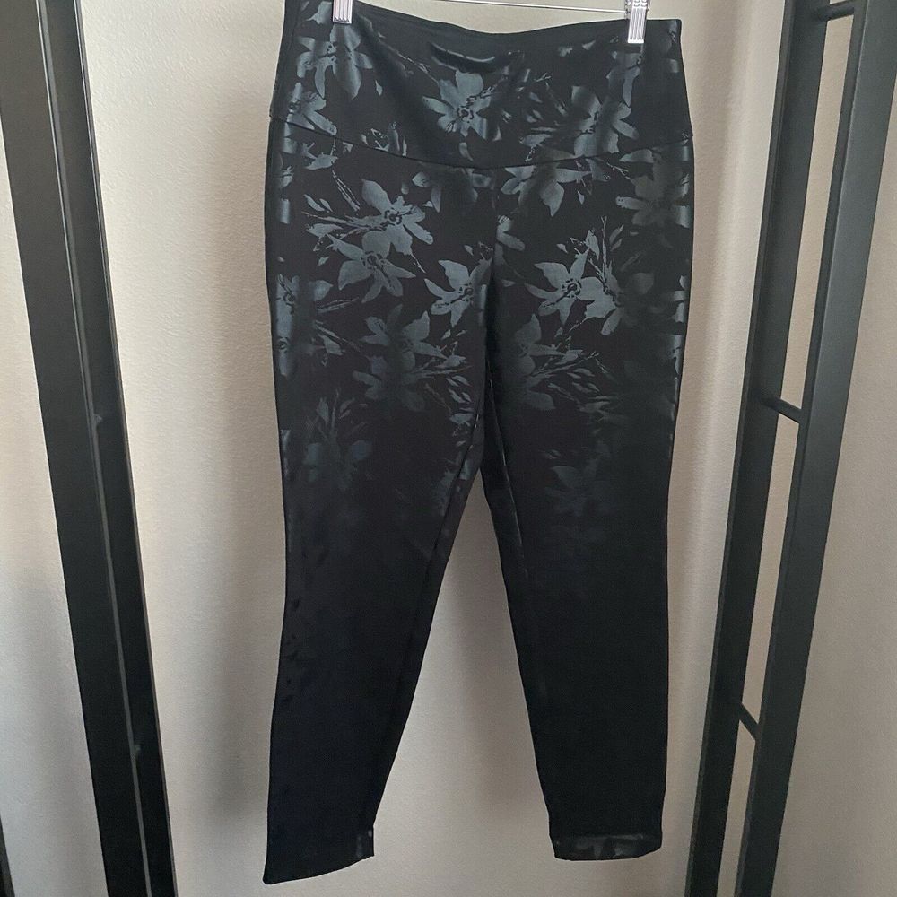 Soft Surroundings Twilight Floral Black Pants Stretch Leggings Athleisure Medium